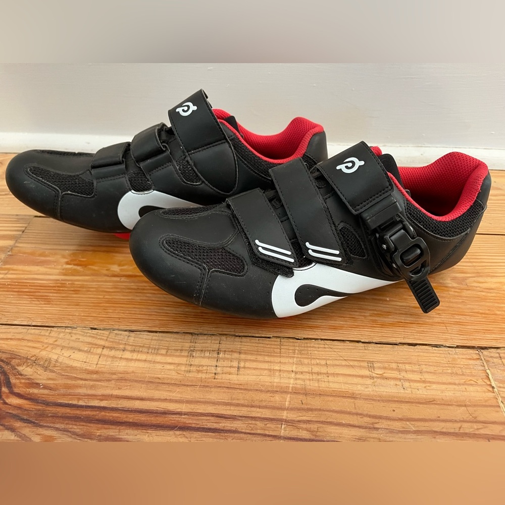 Peloton Biking Shoes in Size 41